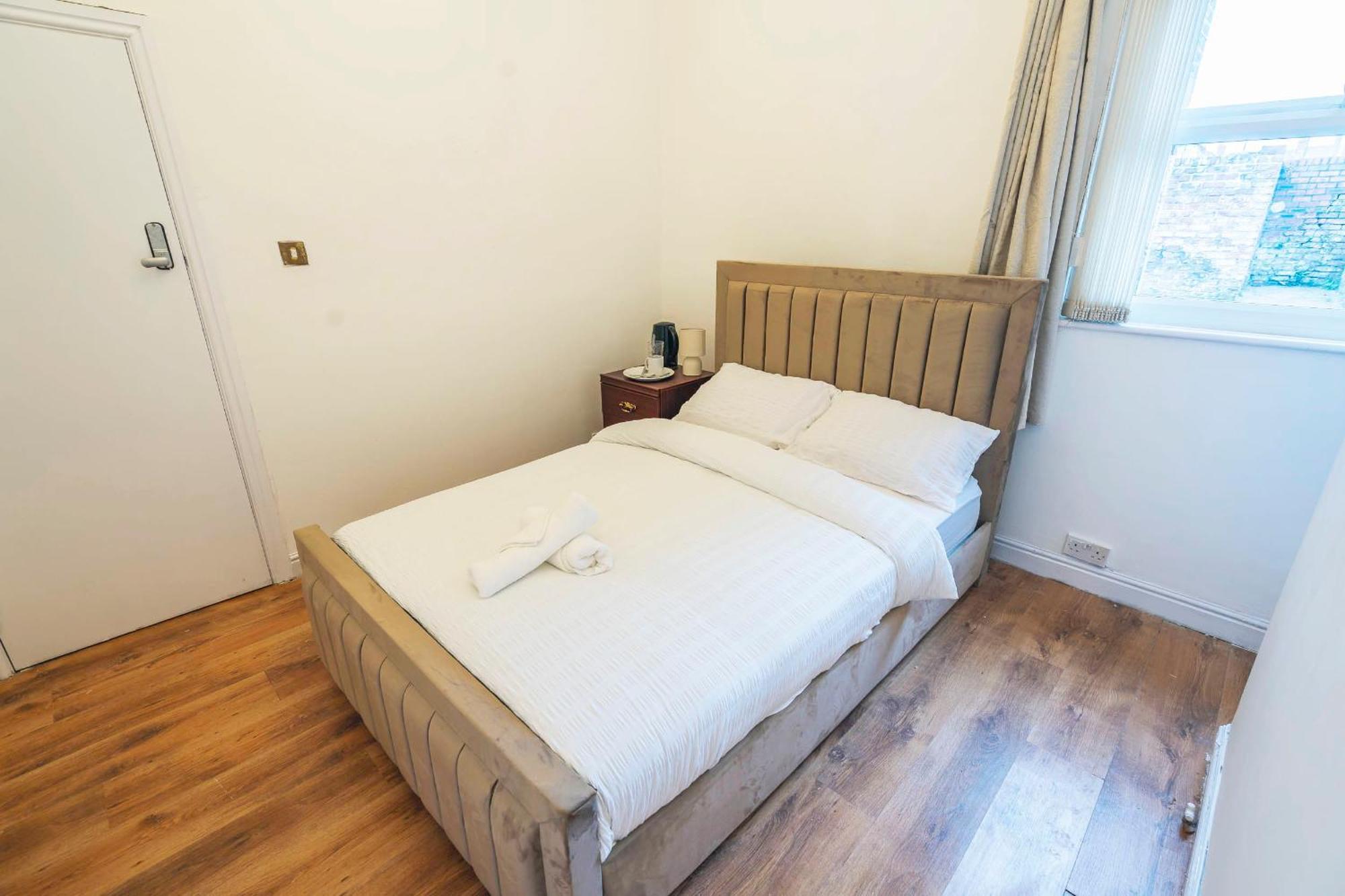 Majestic Inn Bootle  Kültér fotó