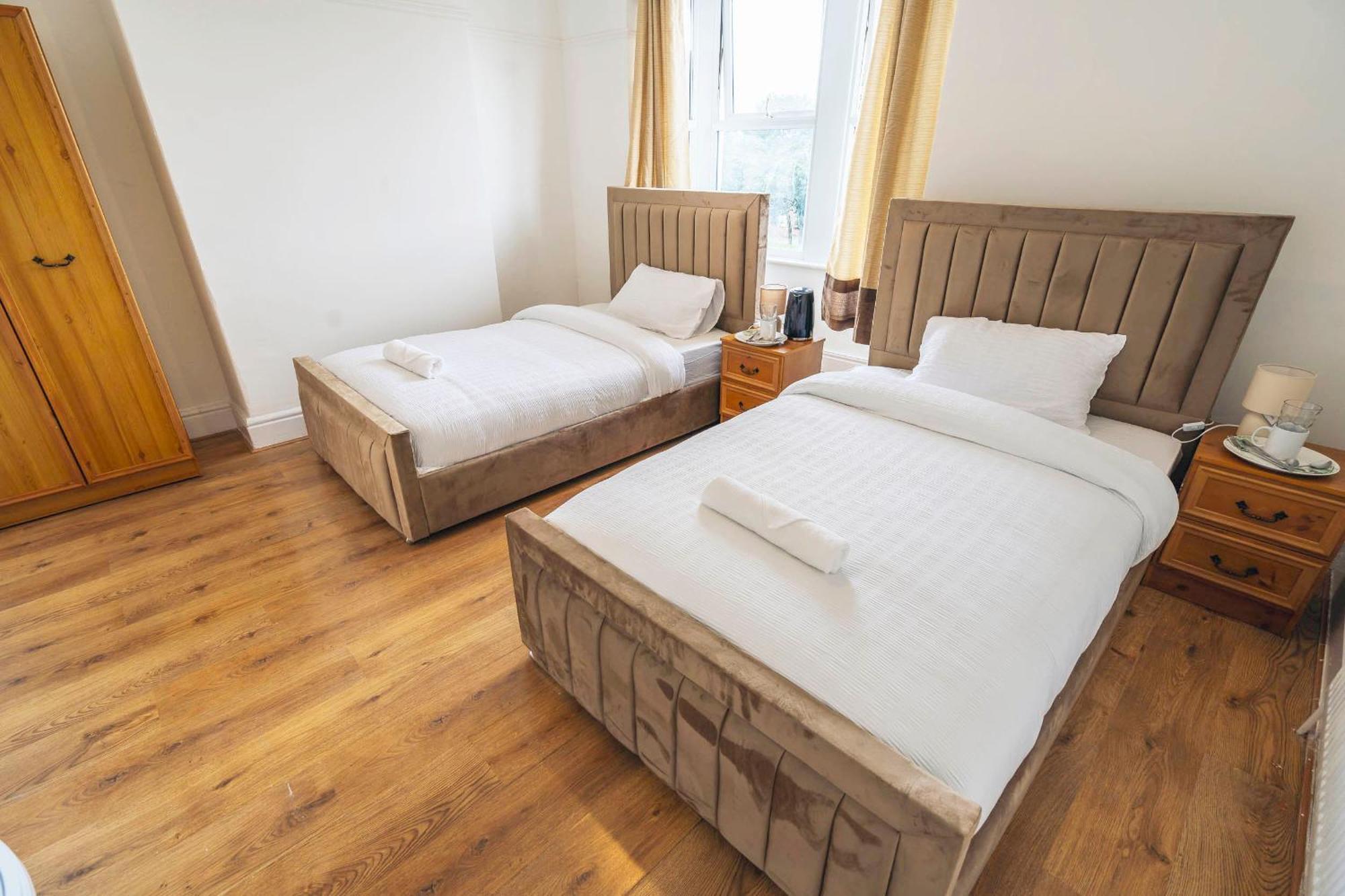 Majestic Inn Bootle  Kültér fotó